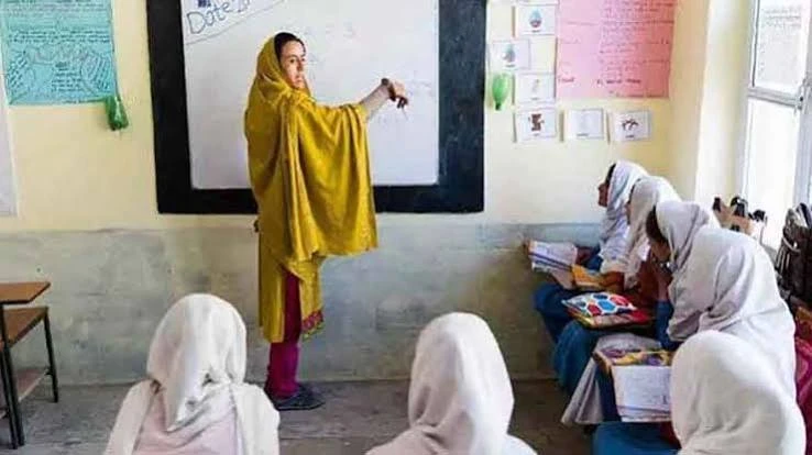 Punjab Decides to Rehire School Teacher Interns